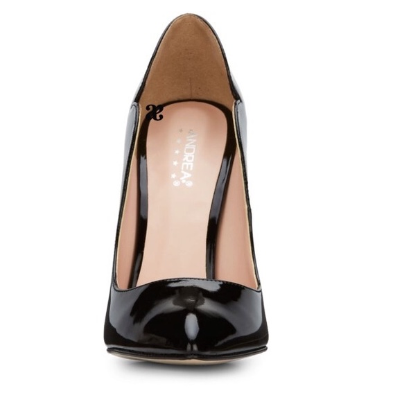 Heels - Picture 3 of 4